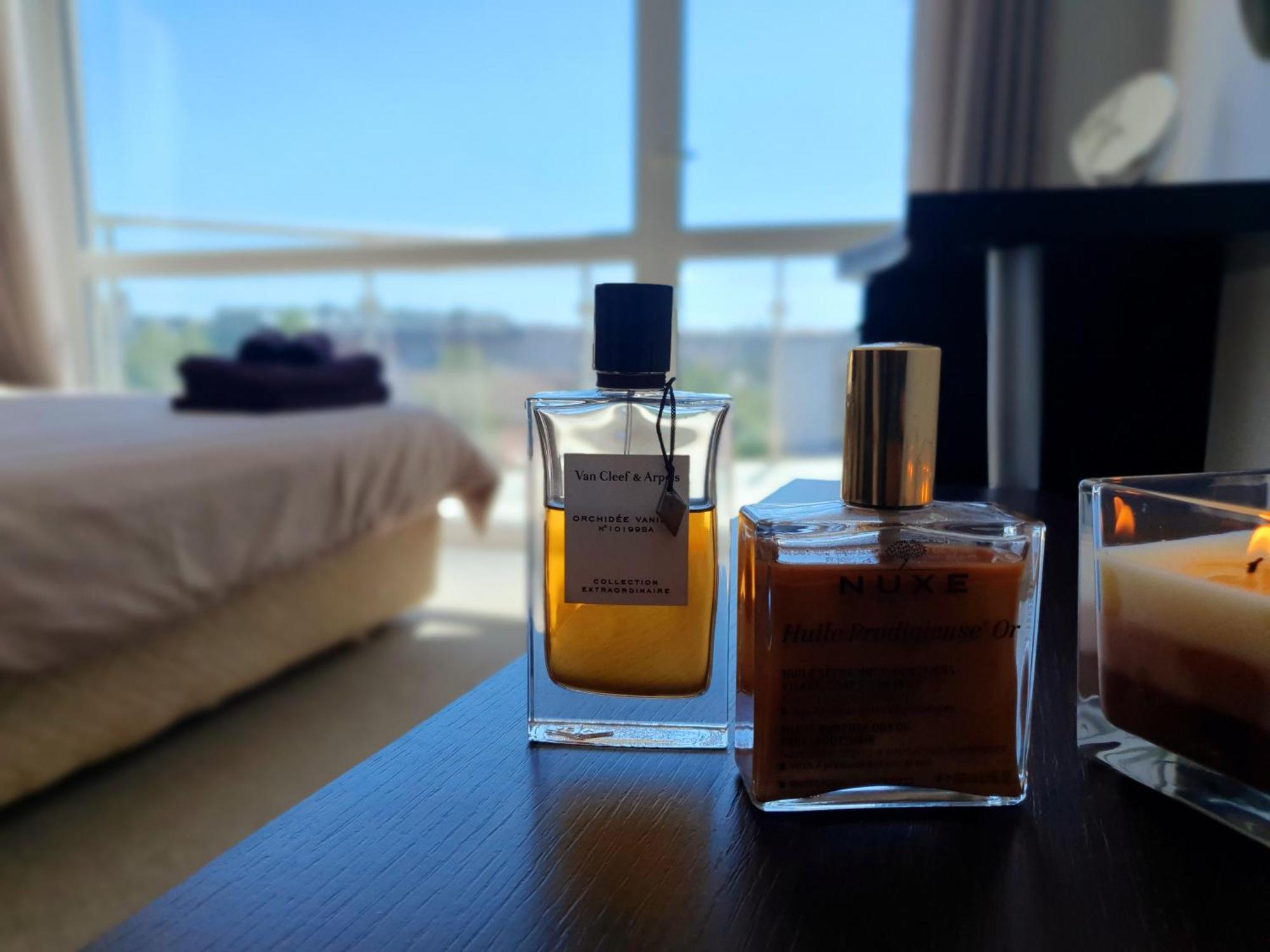 Elena'S Lux Aparthotel - Town & Sea View - Atlantis Spa Sarafovo ภายนอก รูปภาพ