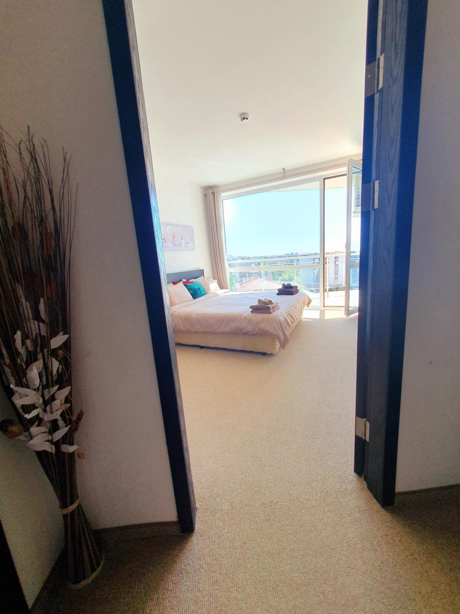Elena'S Lux Aparthotel - Town & Sea View - Atlantis Spa Sarafovo ภายนอก รูปภาพ